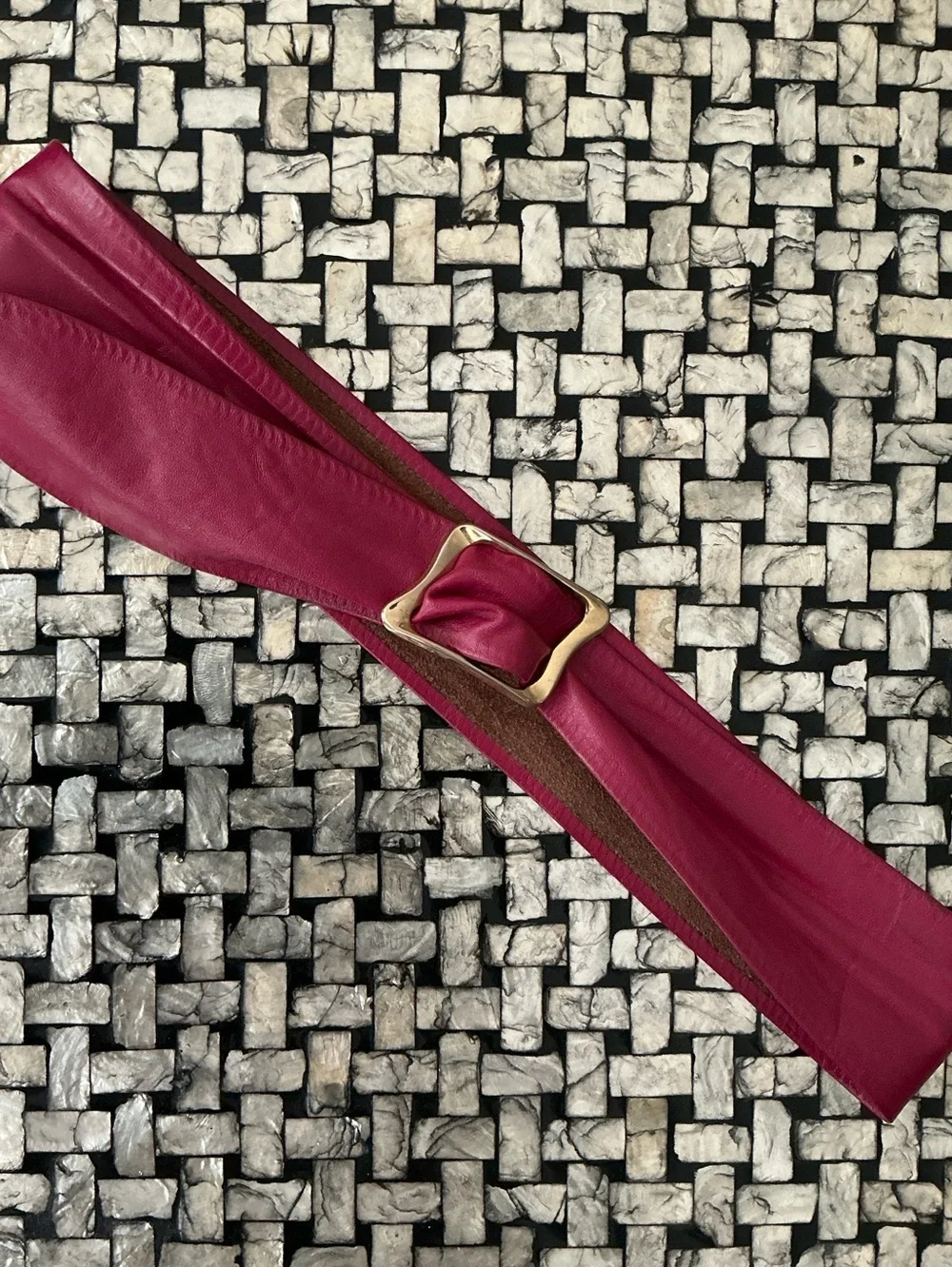 VINTAGE 80s 90s Fuchsia Leather Wrap Belt